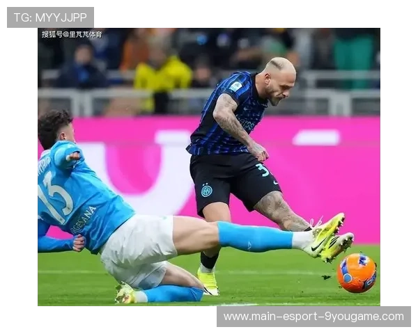 国米阿尔巴尼禁区旋转扫射破网:一记技艺与信念的瞬间 国米阿尔巴尼禁区旋转扫射破网:一记技艺与信念的瞬间