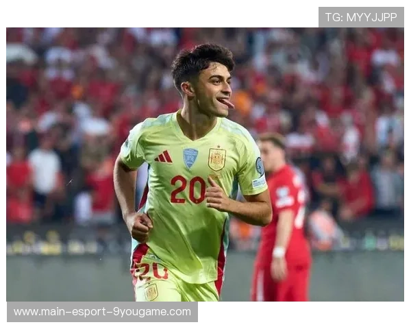 佩德里高位断球后一脚搓射得手